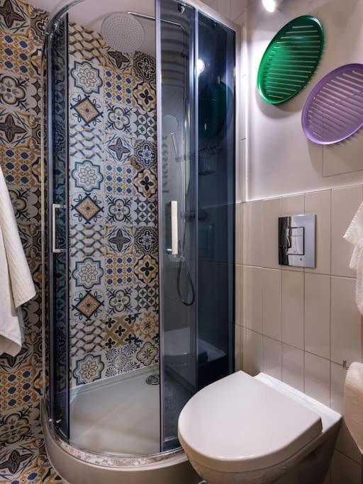 Apartment Crocus Narrow / Kochanowskiego Krakow